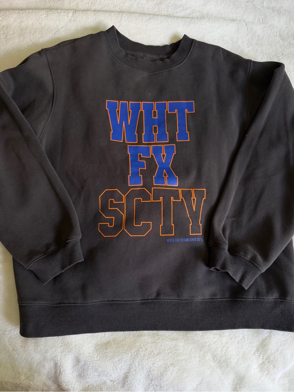 White Fox Sweatshirt Dark Gray Size Medium